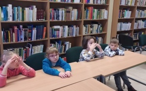 "Podróże z kawą i herbatą" - zajęcia biblioteczne w grupie 6 latków (5)