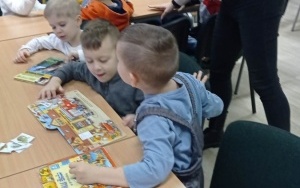 "Dzień Niedźwiedzia" - zajęcia biblioteczne w grupie 4 - 5 latków (7)