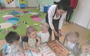 Dzień Pizzy w grupie 3 - 4 latków (2)