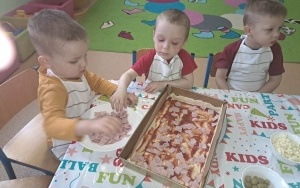 Dzień Pizzy w grupie 3 - 4 latków (12)