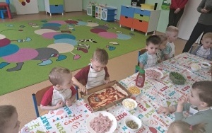 Dzień Pizzy w grupie 3 - 4 latków (19)