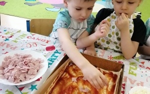 Dzień Pizzy w grupie 3 - 4 latków (12)