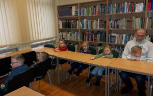 Zajęcia biblioteczne 4 latków