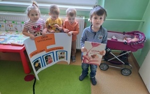 Kącik książek "Bez barier" w grupie 3 - 4 latków (1)