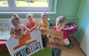 Kącik książek "Bez barier" w grupie 3 - 4 latków (6)